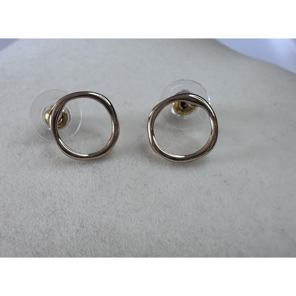 New HAMMERED GOLD CIRCLE STUD EARRINGS Gold Plated NWOT